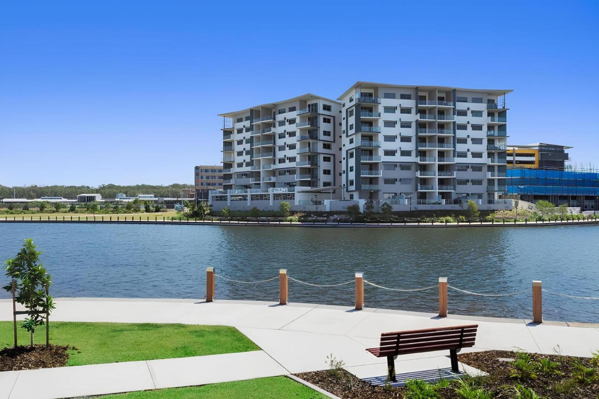 Salt At Oceanside Hotell Kawana Waters Eksteriør bilde
